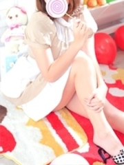 子猫カフェのいおりさん