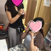 横浜シンデレラからの写真投稿 - お店にはプロのヘアメイクさんがいます♪無料でメイクやネイルのサービスも