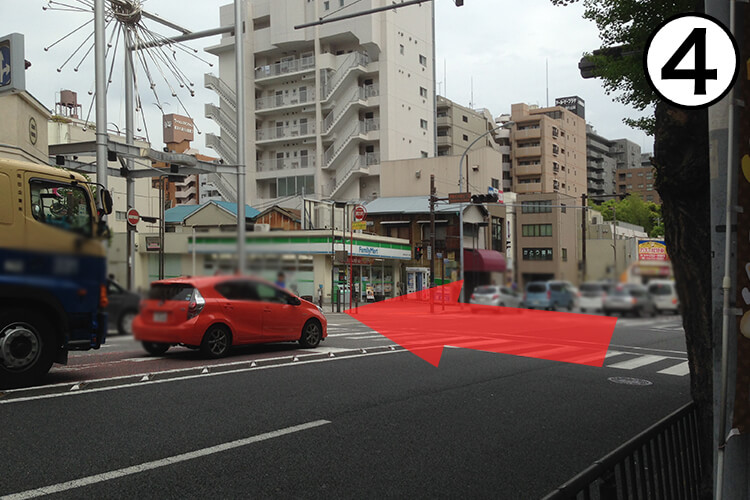 京浜急行黄金町駅からのアクセス