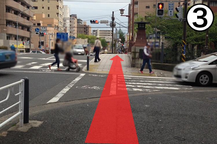 京浜急行黄金町駅からのアクセス