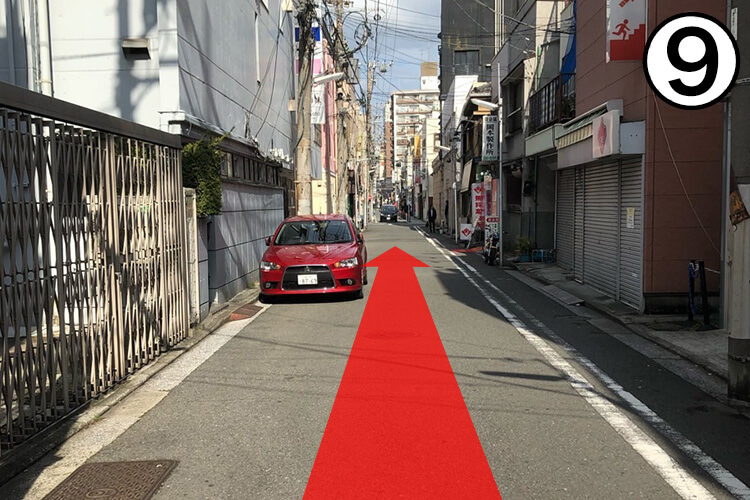 京浜急行黄金町駅からのアクセス